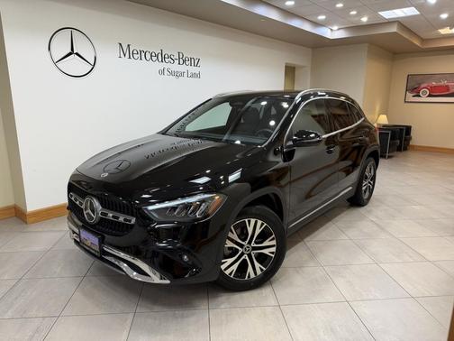 Night Black 2025 Mercedes-Benz GLA 250 4MATIC