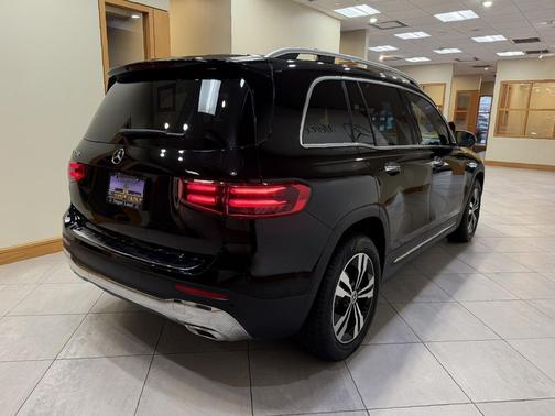 Night Black 2025 Mercedes-Benz GLB 250 Base