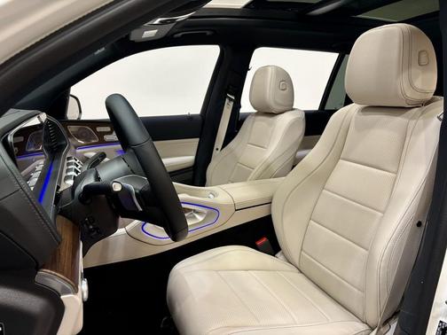 2025 Mercedes-Benz GLS 450 4MATIC