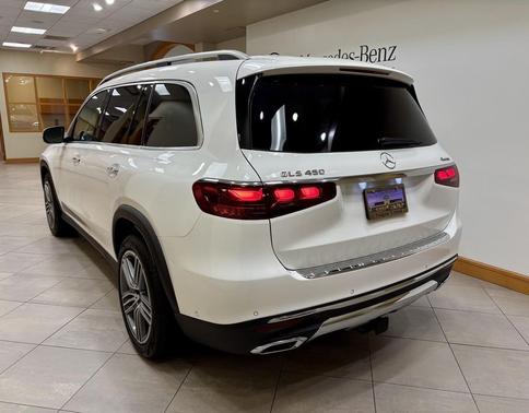 2025 Mercedes-Benz GLS 450 4MATIC