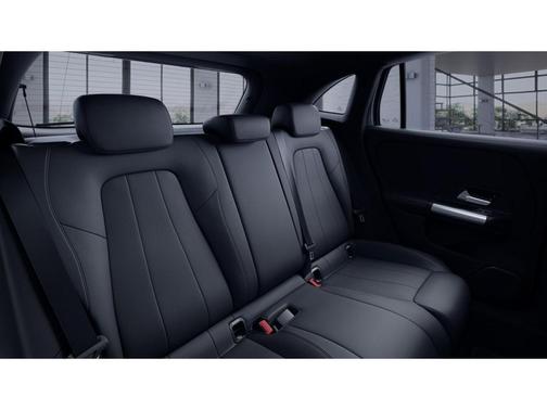 2022 Mercedes-Benz GLA 250 Base