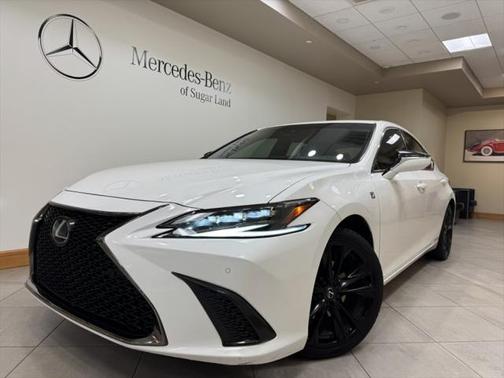 2022 Lexus ES 300h F SPORT
