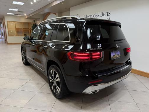 Night Black 2025 Mercedes-Benz GLB 250 Base