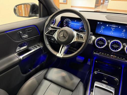 Night Black 2025 Mercedes-Benz GLB 250 Base