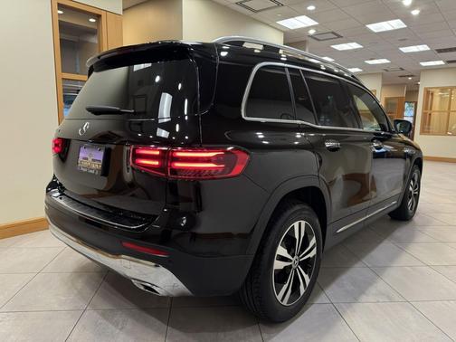 Night Black 2025 Mercedes-Benz GLB 250 Base