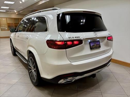 2025 Mercedes-Benz GLS 450 4MATIC