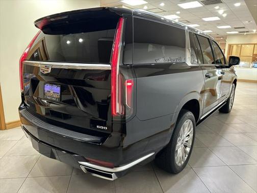 2024 Cadillac Escalade ESV Premium Luxury