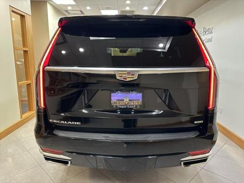 2024 Cadillac Escalade ESV Premium Luxury