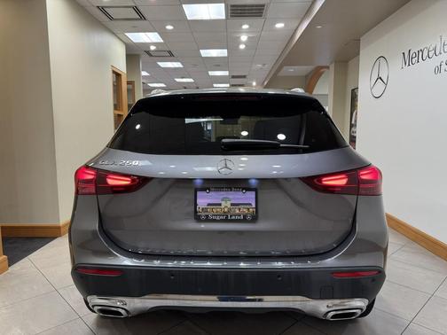 Mountain Grey Metallic 2025 Mercedes-Benz GLA 250 4MATIC
