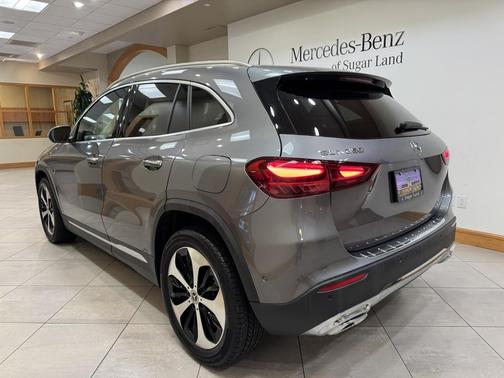 Mountain Grey Metallic 2025 Mercedes-Benz GLA 250 4MATIC