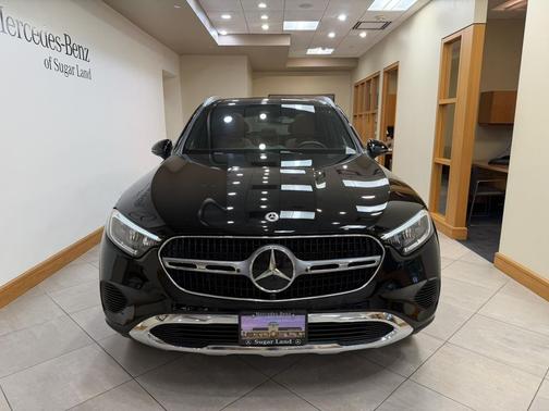 Black 2025 Mercedes-Benz GLC 300 Base