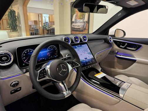 2026 Mercedes-Benz GLC 300 Base