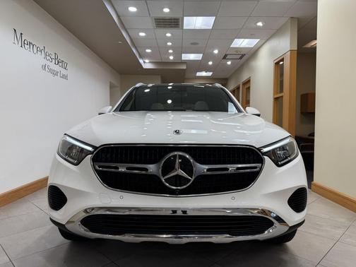 2026 Mercedes-Benz GLC 300 Base