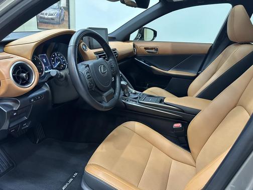 2022 Lexus IS 300 Base