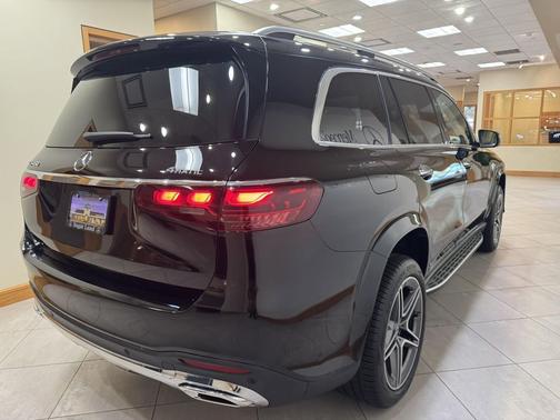 2025 Mercedes-Benz GLS 450 4MATIC