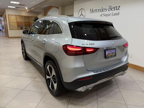 2025 Mercedes-Benz GLA 250 4MATIC