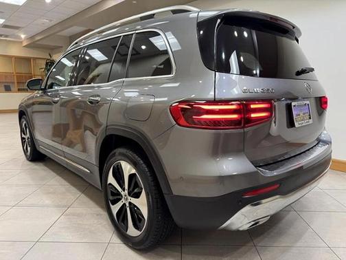 Mountain Grey Metallic 2025 Mercedes-Benz GLB 250 Base