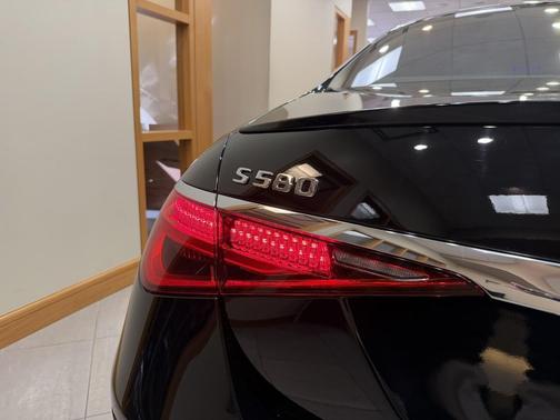 Black 2025 Mercedes-Benz S-Class 4MATIC