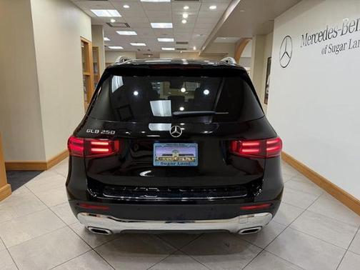 Night Black 2024 Mercedes-Benz GLB 250 Base