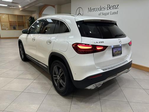 2025 Mercedes-Benz GLA 250 4MATIC