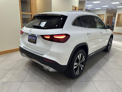 2026 Mercedes-Benz GLA 250 4MATIC