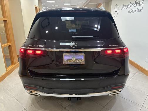2026 Mercedes-Benz GLS 580 4MATIC