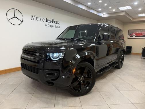 Santorini Black Metallic 2025 Land Rover Defender V8