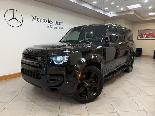 Santorini Black Metallic 2025 Land Rover Defender V8