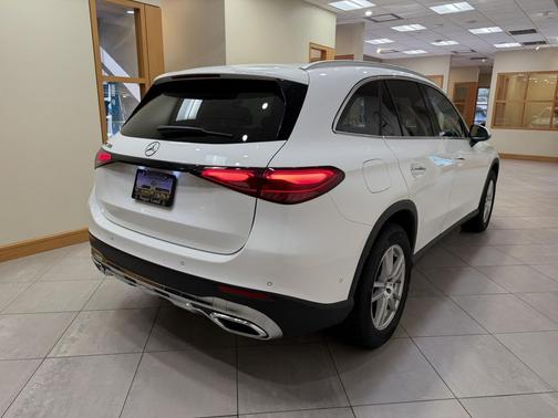 2024 Mercedes-Benz GLC 300 Base