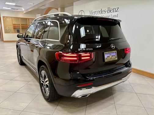 2025 Mercedes-Benz GLB 250 Base