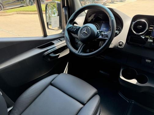 Obsidian Black Metallic 2025 Mercedes-Benz Sprinter 2500 Standard Roof