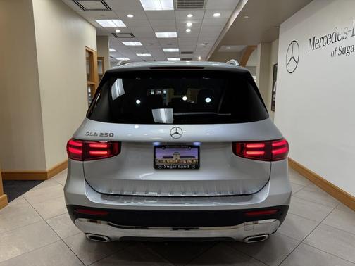 2025 Mercedes-Benz GLB 250 Base