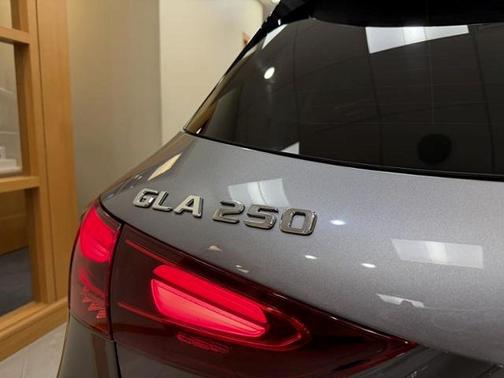 Mountain Grey Metallic 2025 Mercedes-Benz GLA 250 4MATIC