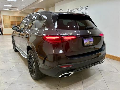 2025 Mercedes-Benz GLC 300 Base