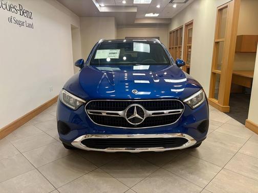 2025 Mercedes-Benz GLC 300 Base
