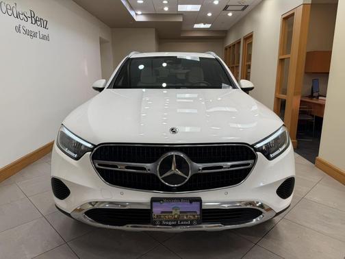 2025 Mercedes-Benz GLC 300 Base