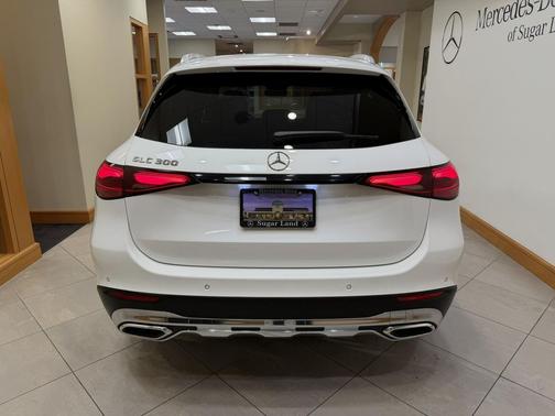 2025 Mercedes-Benz GLC 300 Base