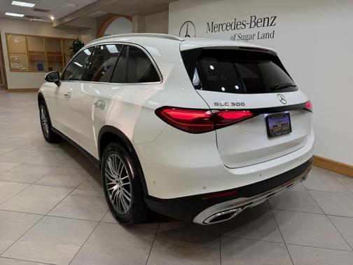 2025 Mercedes-Benz GLC 300 Base