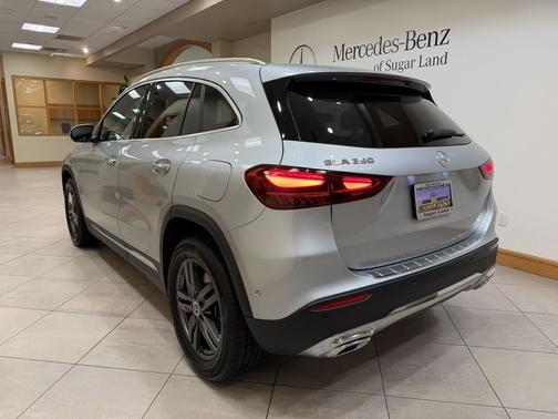 2025 Mercedes-Benz GLA 250 4MATIC