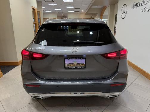Cirrus Silver Metallic 2025 Mercedes-Benz GLA 250 4MATIC