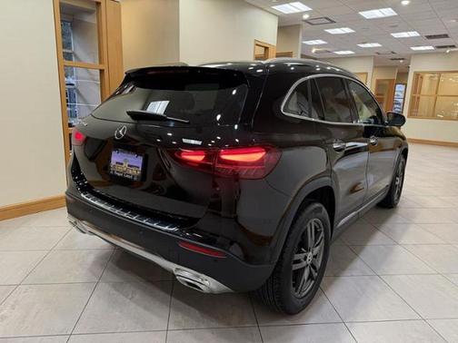 Night Black 2025 Mercedes-Benz GLA 250 4MATIC