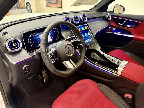 2026 Mercedes-Benz GLC 300 Base