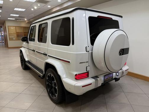 MANUFAKTUR Moonlight White Metallic 2024 Mercedes-Benz AMG G 63 4MATIC