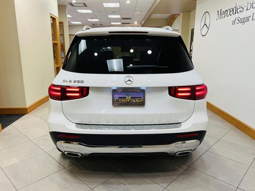 2025 Mercedes-Benz GLB 250 Base