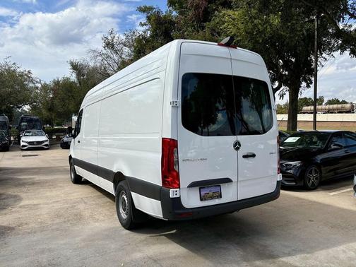 2026 Mercedes-Benz Sprinter 2500 High Roof
