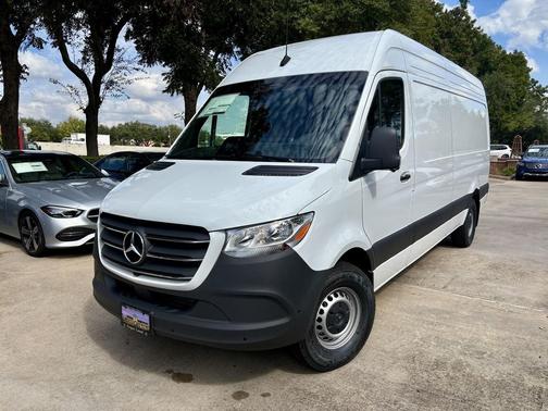 2026 Mercedes-Benz Sprinter 2500 High Roof