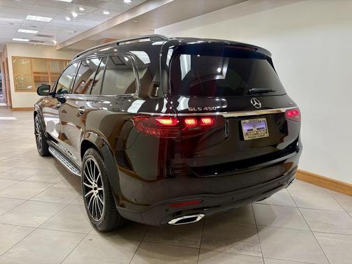 2026 Mercedes-Benz GLS 450 4MATIC