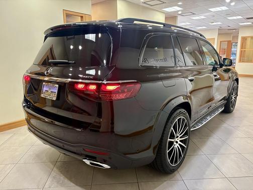 2026 Mercedes-Benz GLS 450 4MATIC