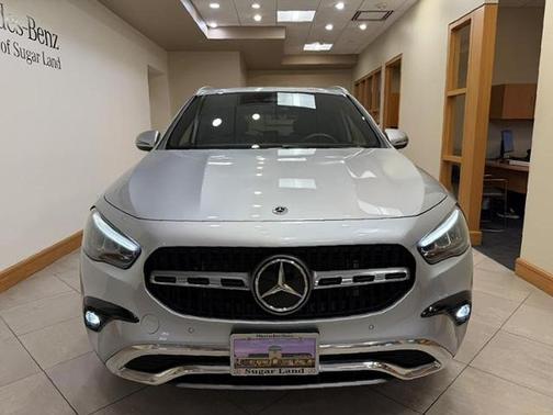 Cirrus Silver Metallic 2025 Mercedes-Benz GLA 250 4MATIC