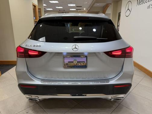 2025 Mercedes-Benz GLA 250 4MATIC